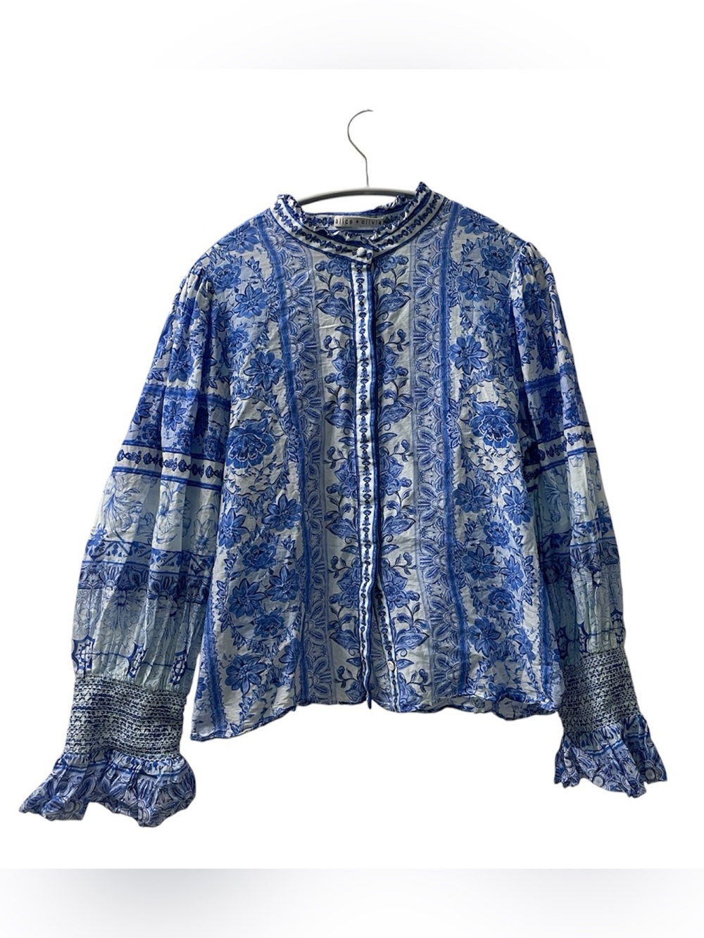 Alice + Olivia Blue And White Ilan Title Print Cotton And Silk Blouse - Picture 3 of 8